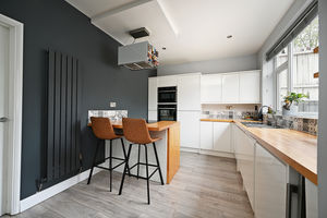 Raisen Hall Road Longley